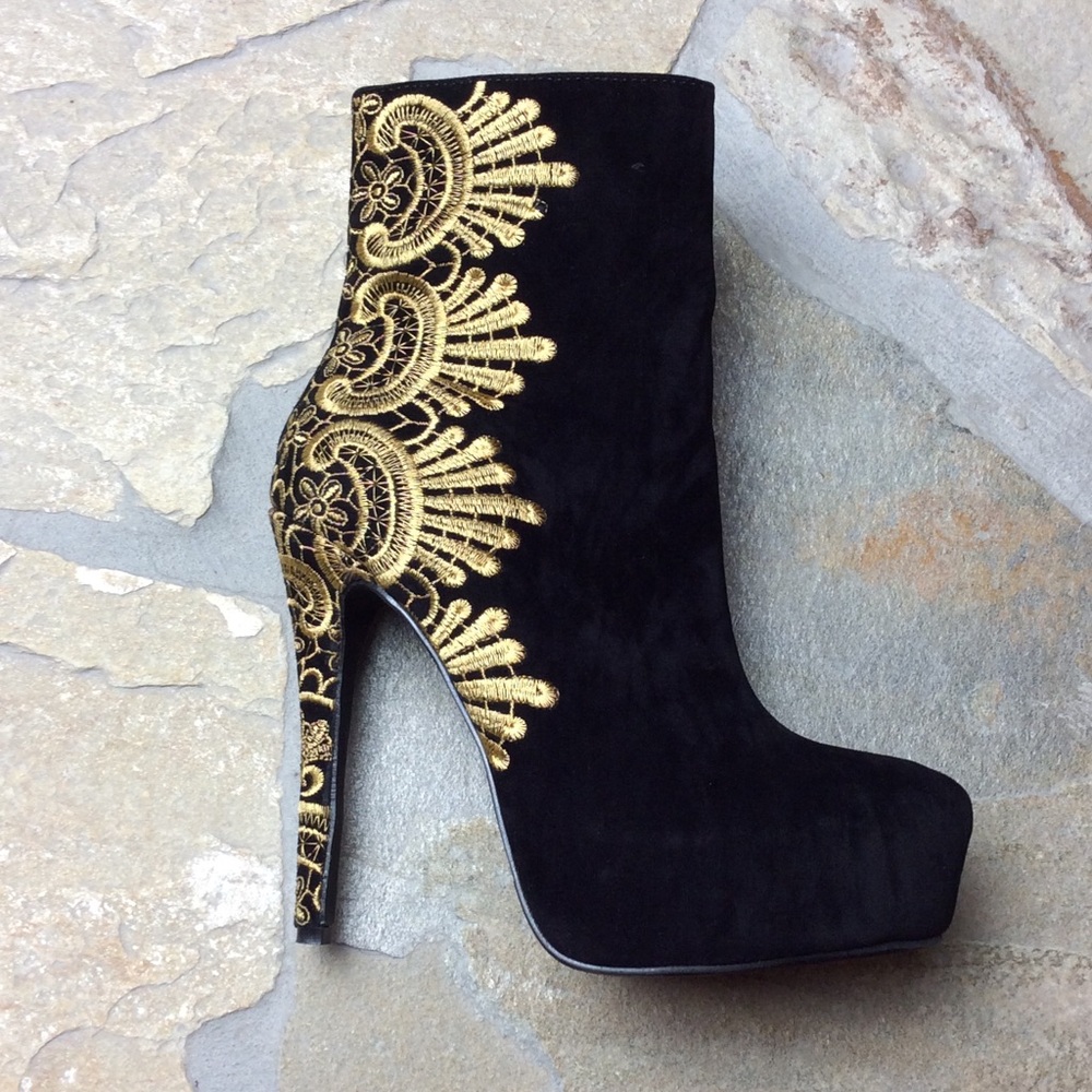 Scene Weaver Black and Gold Ankle Boots